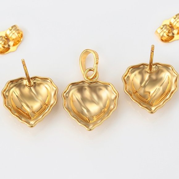 Stunning 18KGP Heart Jewelry Set - Picture 8 of 11